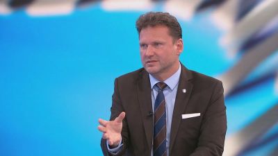 Je to takové plytké, komentoval Pavlovo veto Vondráček. Děkoval Zemanovi a připomněl Klause