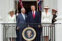Trump na zahradě Bílého domu prozradil rodinné tajemství: Kdo miloval Karla III.? A sladěné dámy