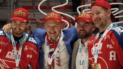 Titul jsem si nekoupil, míní Dědek. Naštvaný email? Jsou to emoce, spíš chceme prostředí kultivovat