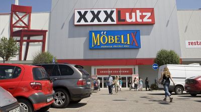 Jedno zboží český obchod prodává za výrazně odlišné ceny. U pokladny čeká lidi šok