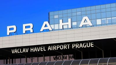 Tohle bylo moc dlouhé. Reportáž se „zaseklými“ turisty na pražském letišti
