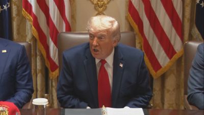 Ukončili jsme válku, tvrdí Trump. Írán dohodu nepotvrdil