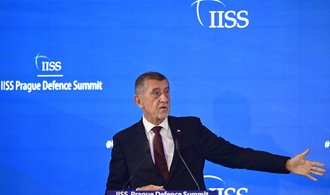Se spojenci jednáme narovinu, uvedl Babiš ke kritice od velvyslance USA při NATO