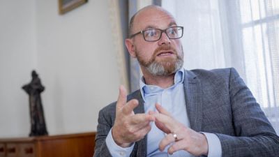 Rozčilený Plaga překvapil poslance. Váha testů od Cermatu se má snížit, školy dostanou prostor pro vlastní přijímačky