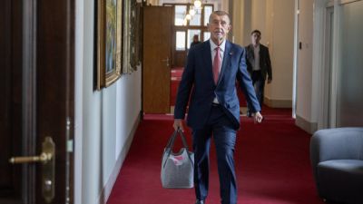 Za kulturní válkou se odehrávají politické změny, které nám mohou způsobit rozsáhlé škody