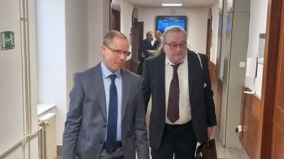 Vydělávali na mrtvých duších, soud jim zmírnil tresty vězení na podmínky