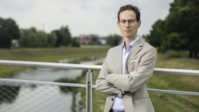 Od noblesní zábavy aristokratů k fanouškovským rvačkám mezi dělníky. Jaké byly počátky fotbalu v Čechách