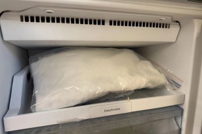 Řešení pro horké noci: Podle známé Britky se lze ochladit i bez ventilátoru