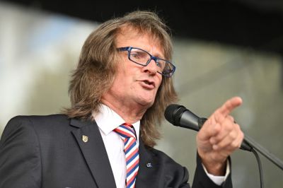 Nebohé děti. Miroslav Ševčík se pustil do tématu moudrosti a mravnosti ve vzdělávání