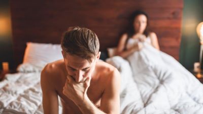 Muži je často svádějí na stres a věk. Potíže v sexu přitom mohou být prvním varováním před vážnější nemocí