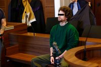 Seniora v Krči brutálně napadl a pak mu skoro uřízl hlavu: Šokující obhajoba bezcitného vraha!