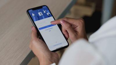 Sociální sítě měly masivní výpadek. Uživatelé po celém světě hlásili problémy