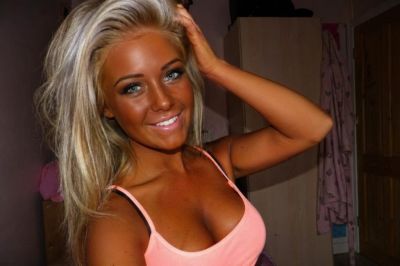 Chtěla být krásná a sebevědomá. Teď riskuje život. Příběh mladé ženy závislé na soláriu děsí