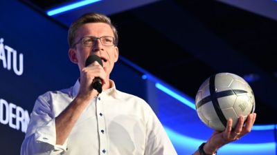 ŽIVĚ: Prověříme každou korunu, která teče do kapes Babišovy vládní garnitury, vzkázal Kupka